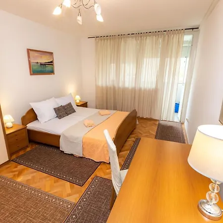 Apartman Geranium Zára